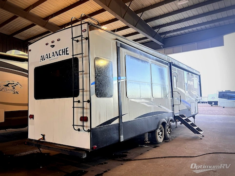 2018 Keystone Avalanche 366MB RV Photo 2