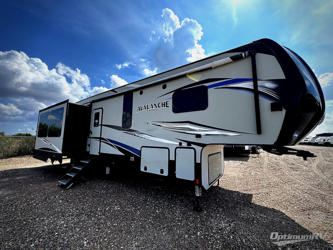 2018 Keystone Avalanche 366MB Photo 2
