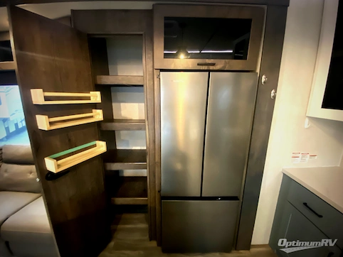 2022 Alliance Valor 42V13 RV Photo 2