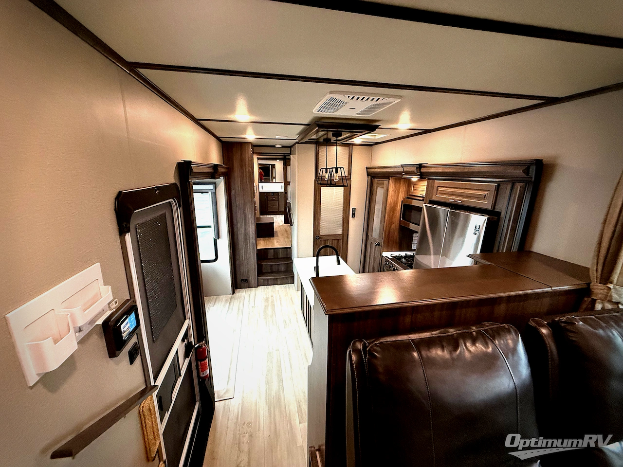2021 Grand Design Solitude 380FL Photo 18