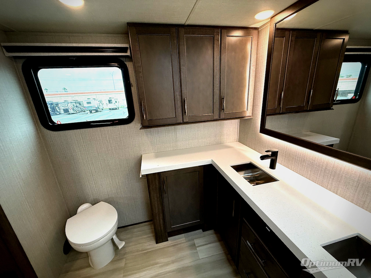 2021 Grand Design Solitude 380FL Photo 25