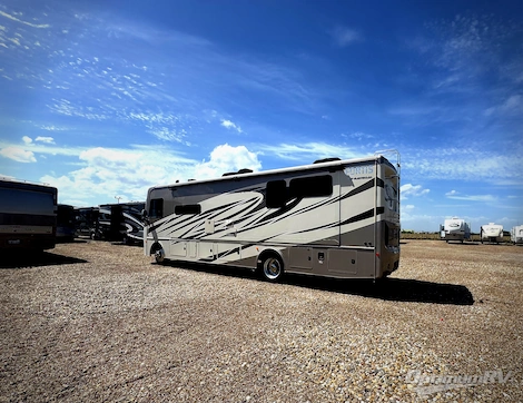 2022 Fleetwood Fortis 32RW RV Photo 3