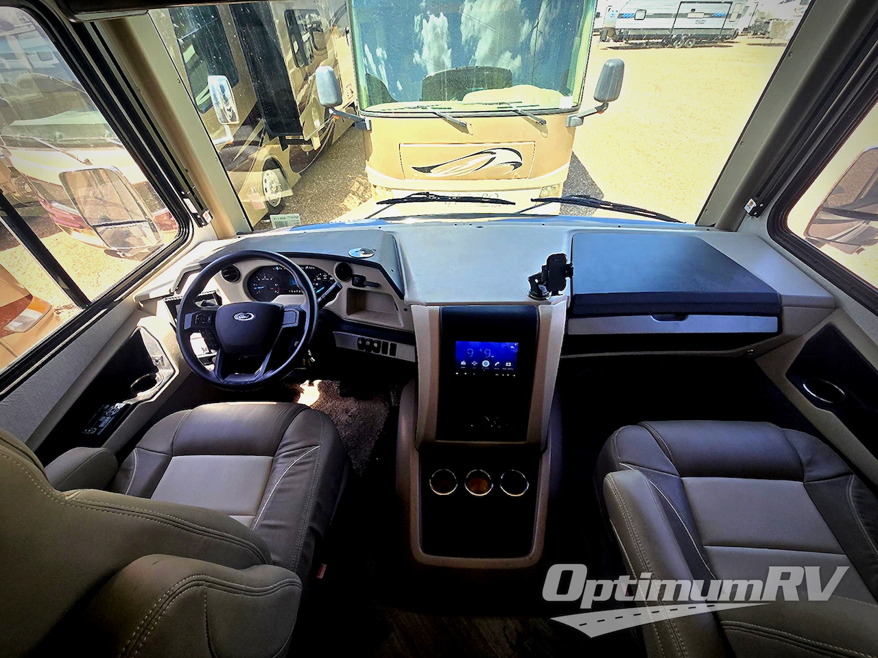 2022 Fleetwood Fortis 32RW Photo 4