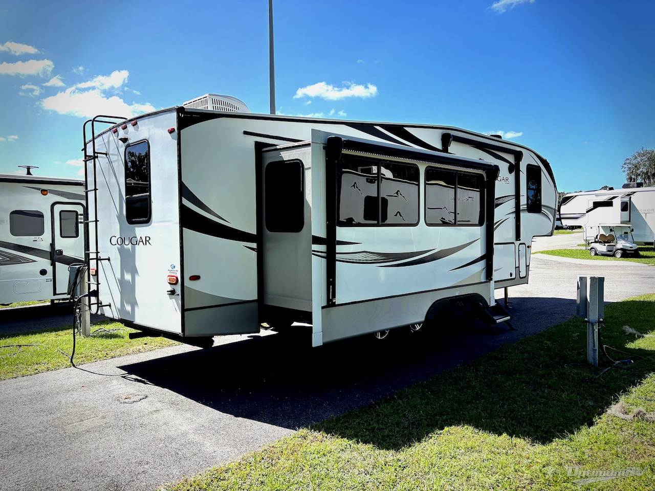 2020 Keystone Cougar Half-Ton 29MBS Photo 2