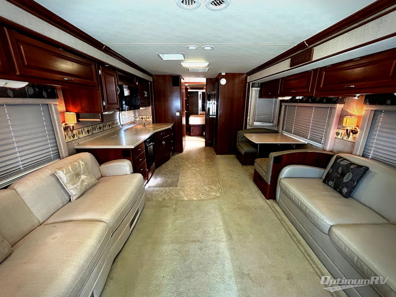 2006 Fleetwood Expedition 38S Photo 4