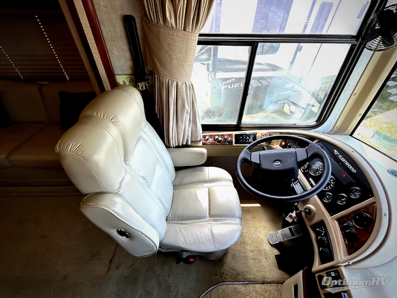 2006 Fleetwood Expedition 38S Photo 7