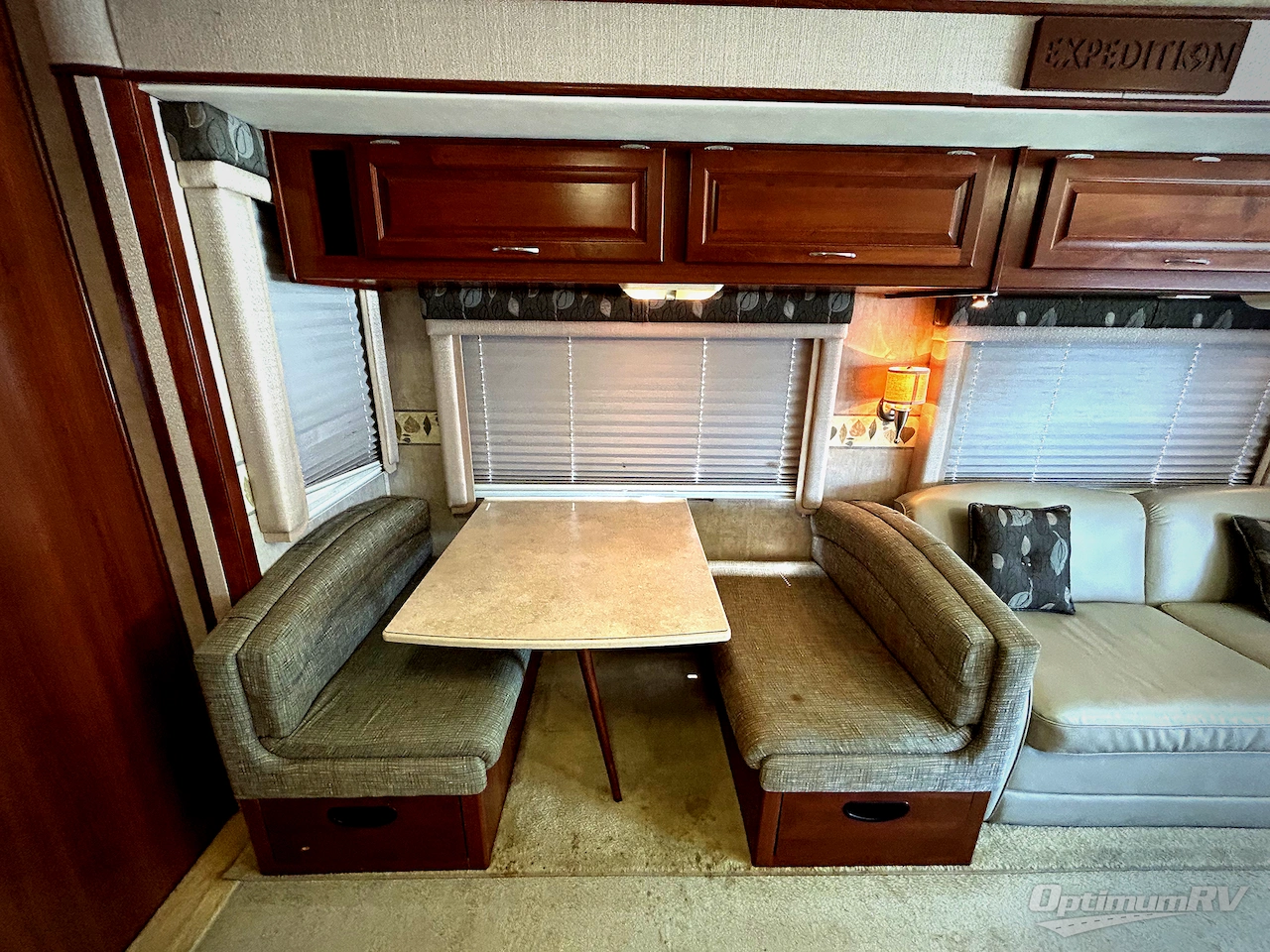 2006 Fleetwood Expedition 38S Photo 14