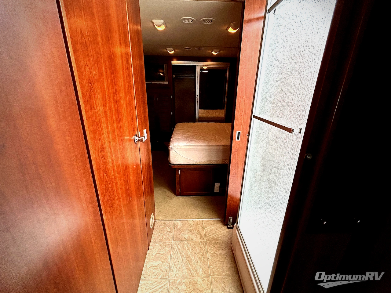 2006 Fleetwood Expedition 38S Photo 16