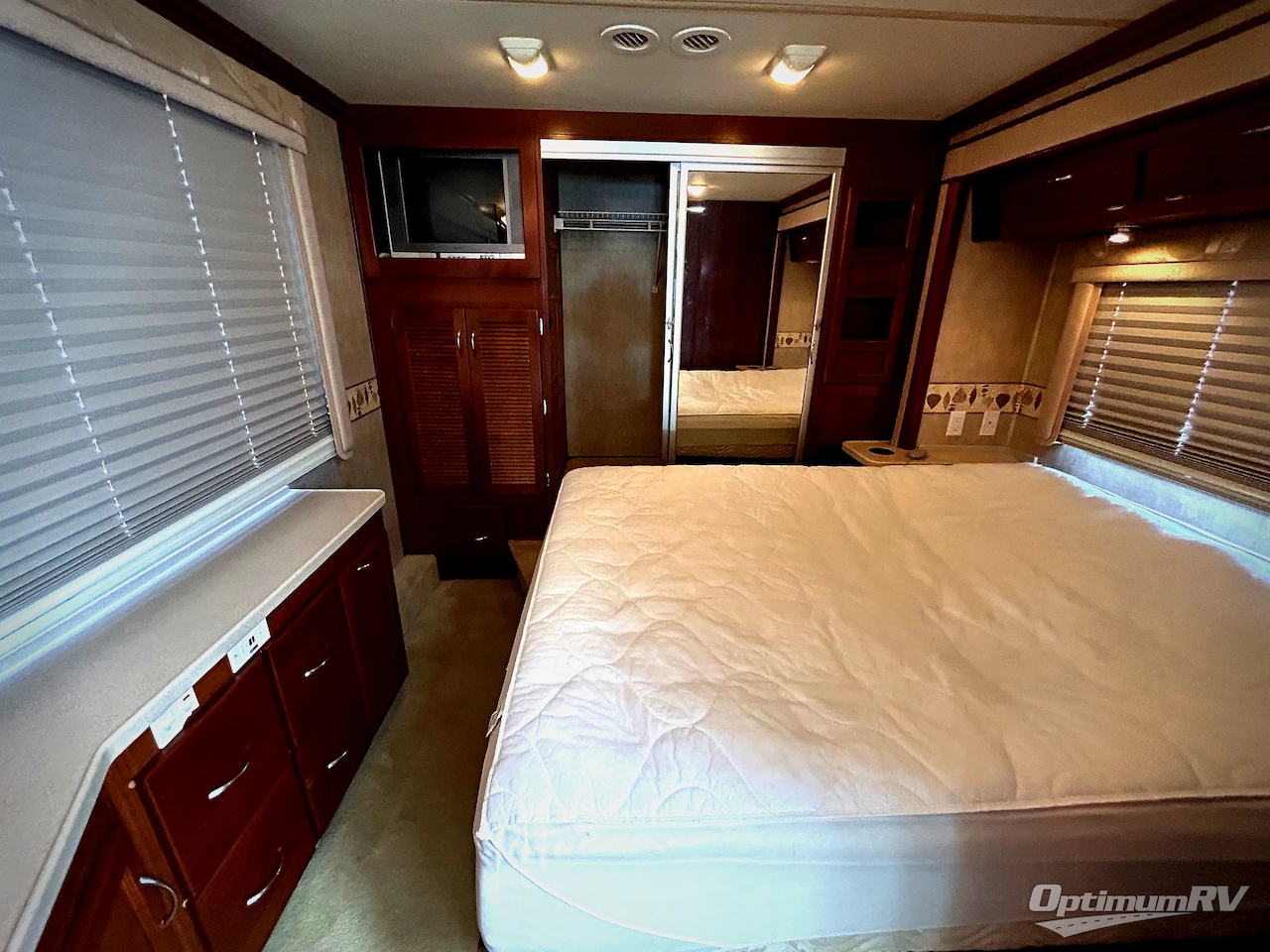 2006 Fleetwood Expedition 38S Photo 21