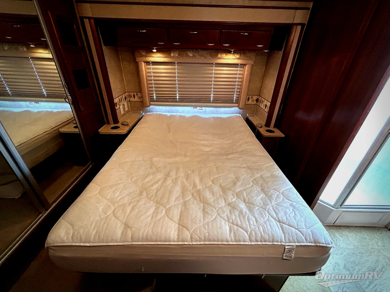 2006 Fleetwood Expedition 38S Photo 22