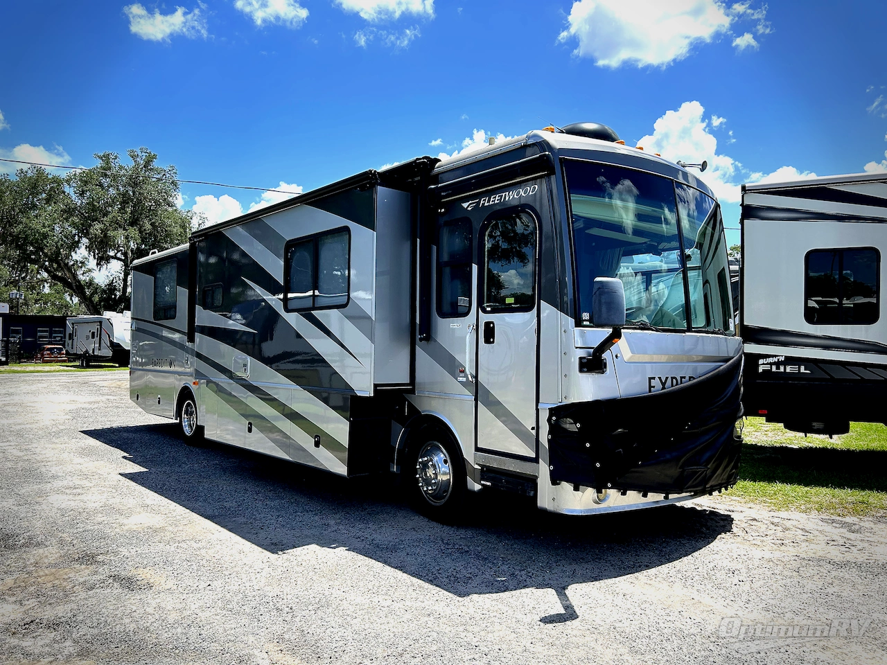 2006 Fleetwood Expedition 38S Photo 1