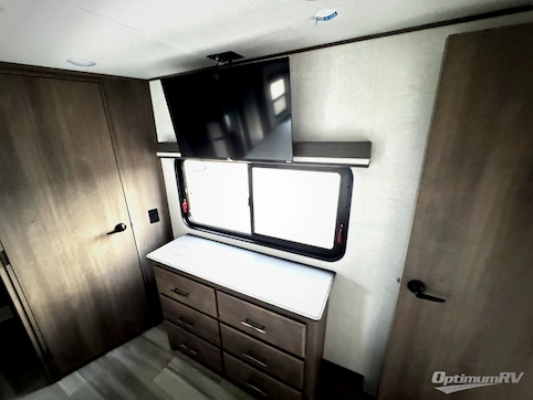 2023 Grand Design Solitude S-Class 3740BH RV Photo 4