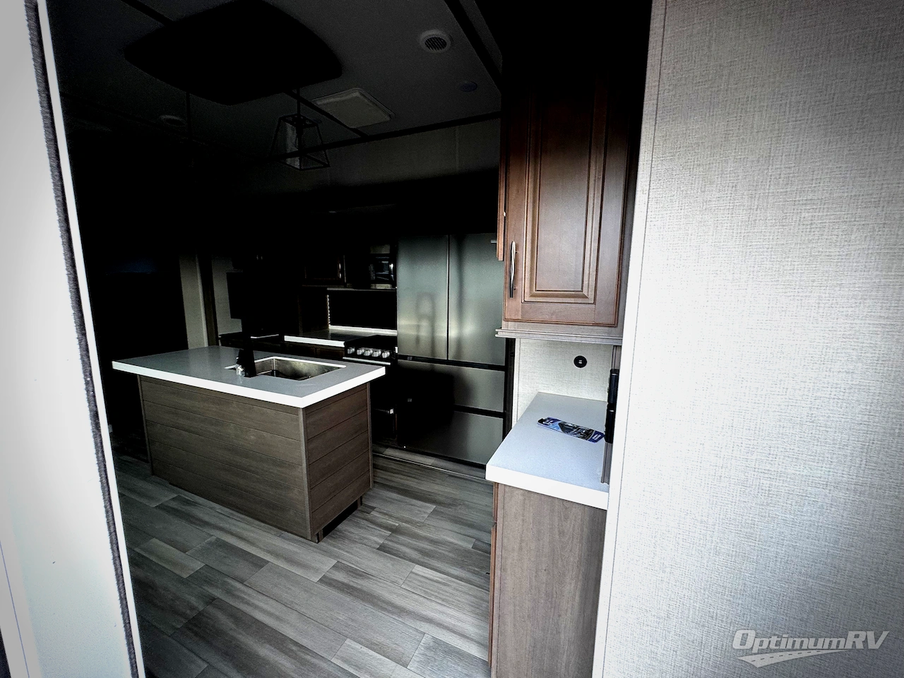 2023 Grand Design Solitude S-Class 3740BH Photo 3