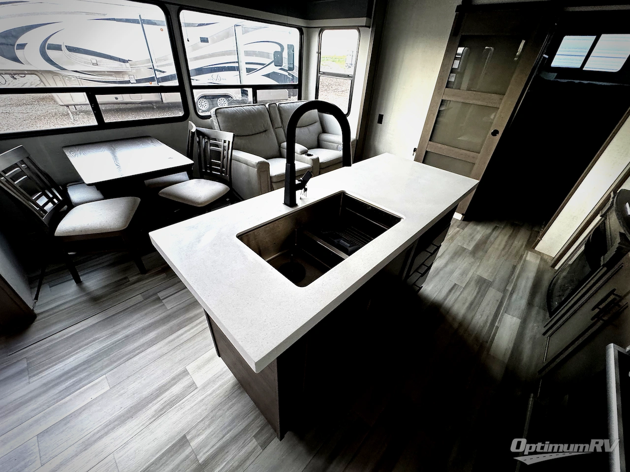 2023 Grand Design Solitude S-Class 3740BH Photo 8