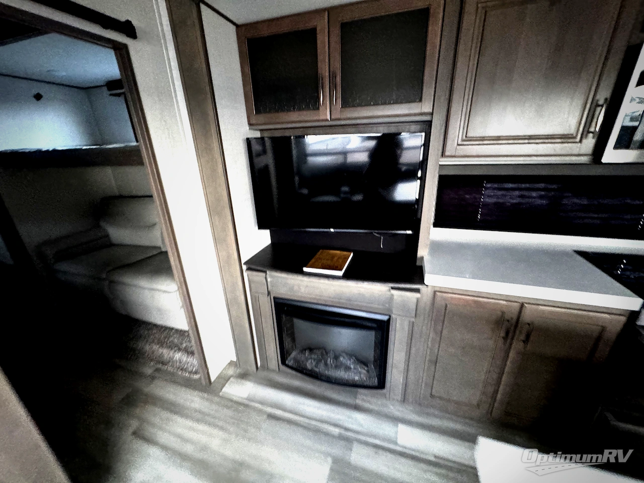 2023 Grand Design Solitude S-Class 3740BH Photo 10