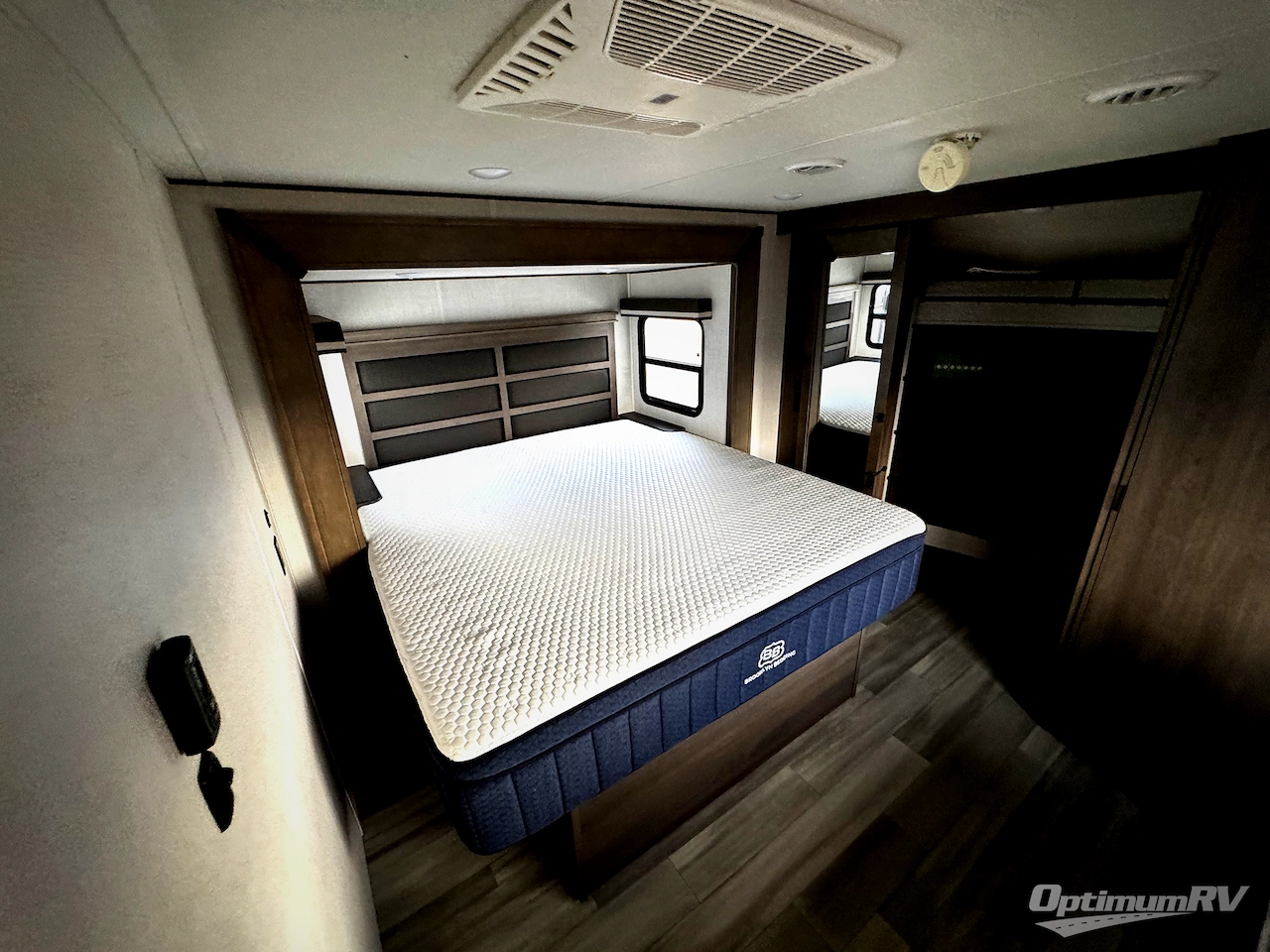 2023 Grand Design Solitude S-Class 3740BH Photo 18