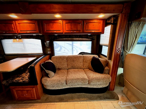 2009 Monaco Cayman 37PBQ RV Photo 2