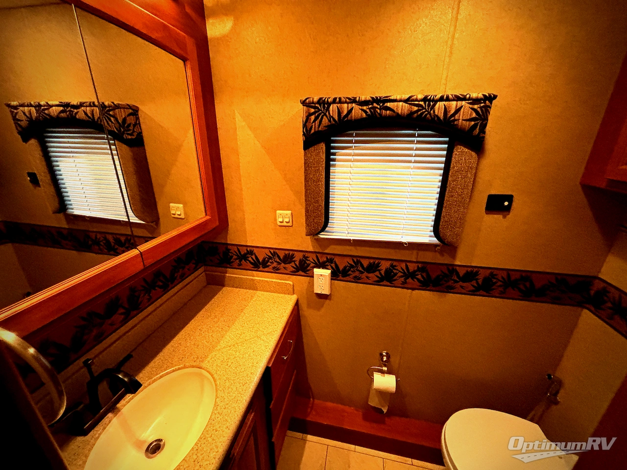 2009 Monaco Cayman 37PBQ Photo 13