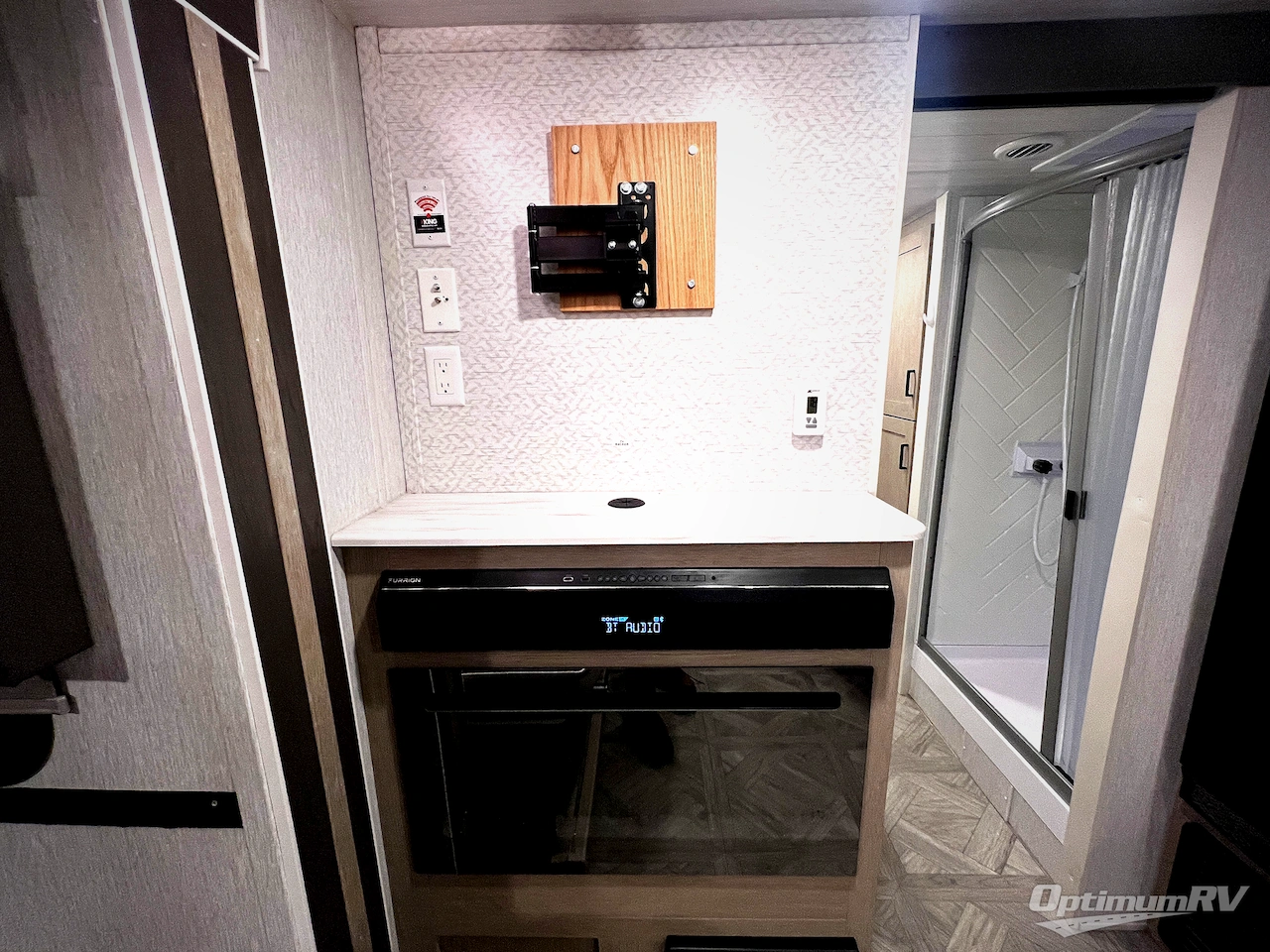 2023 Forest River Wildwood X-Lite 24RLXL Photo 12