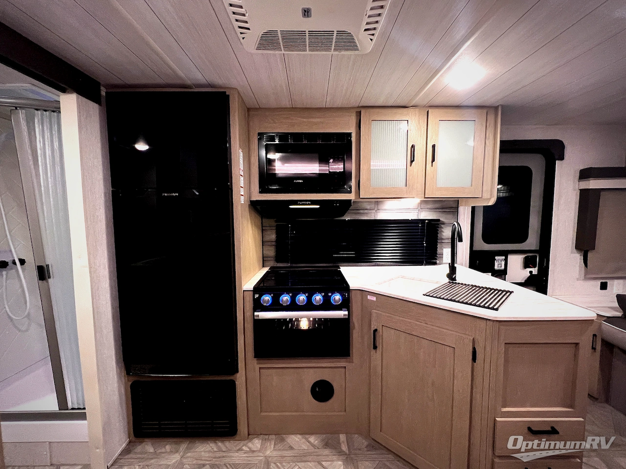 2023 Forest River Wildwood X-Lite 24RLXL Photo 14