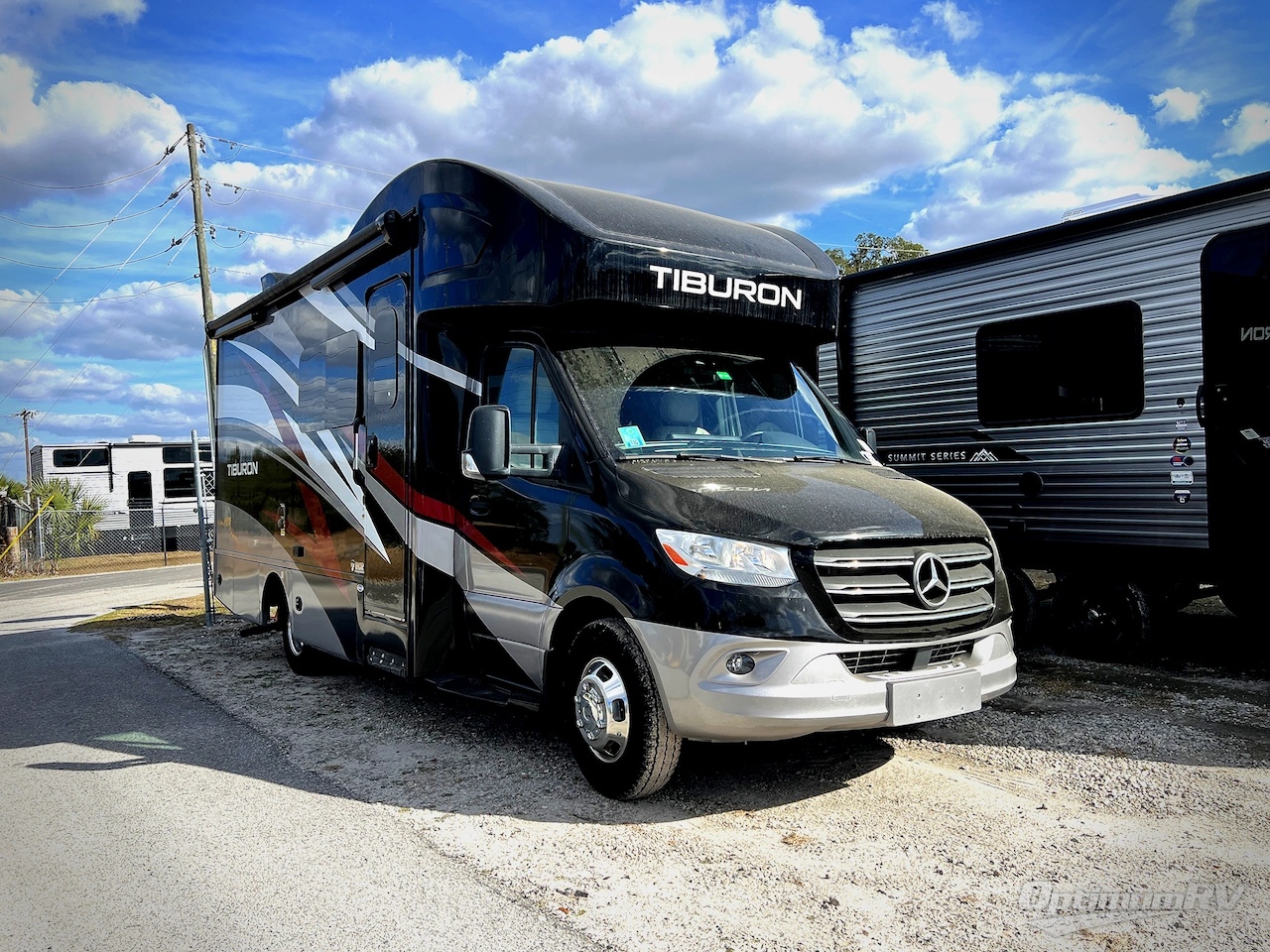 2023 Thor Tiburon Sprinter 24TT Photo 1