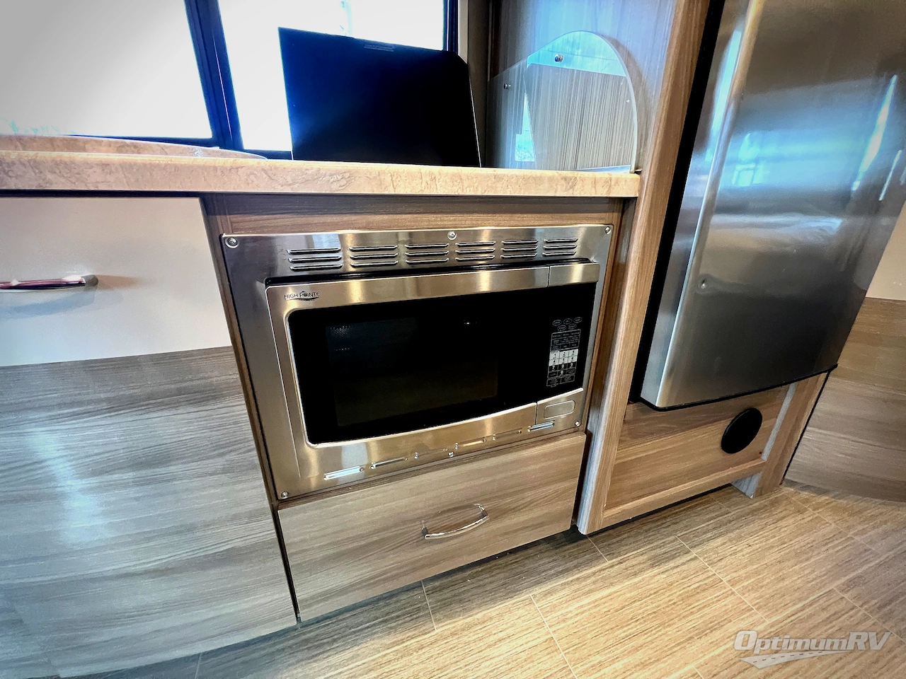 2023 Thor Tiburon Sprinter 24TT Photo 14