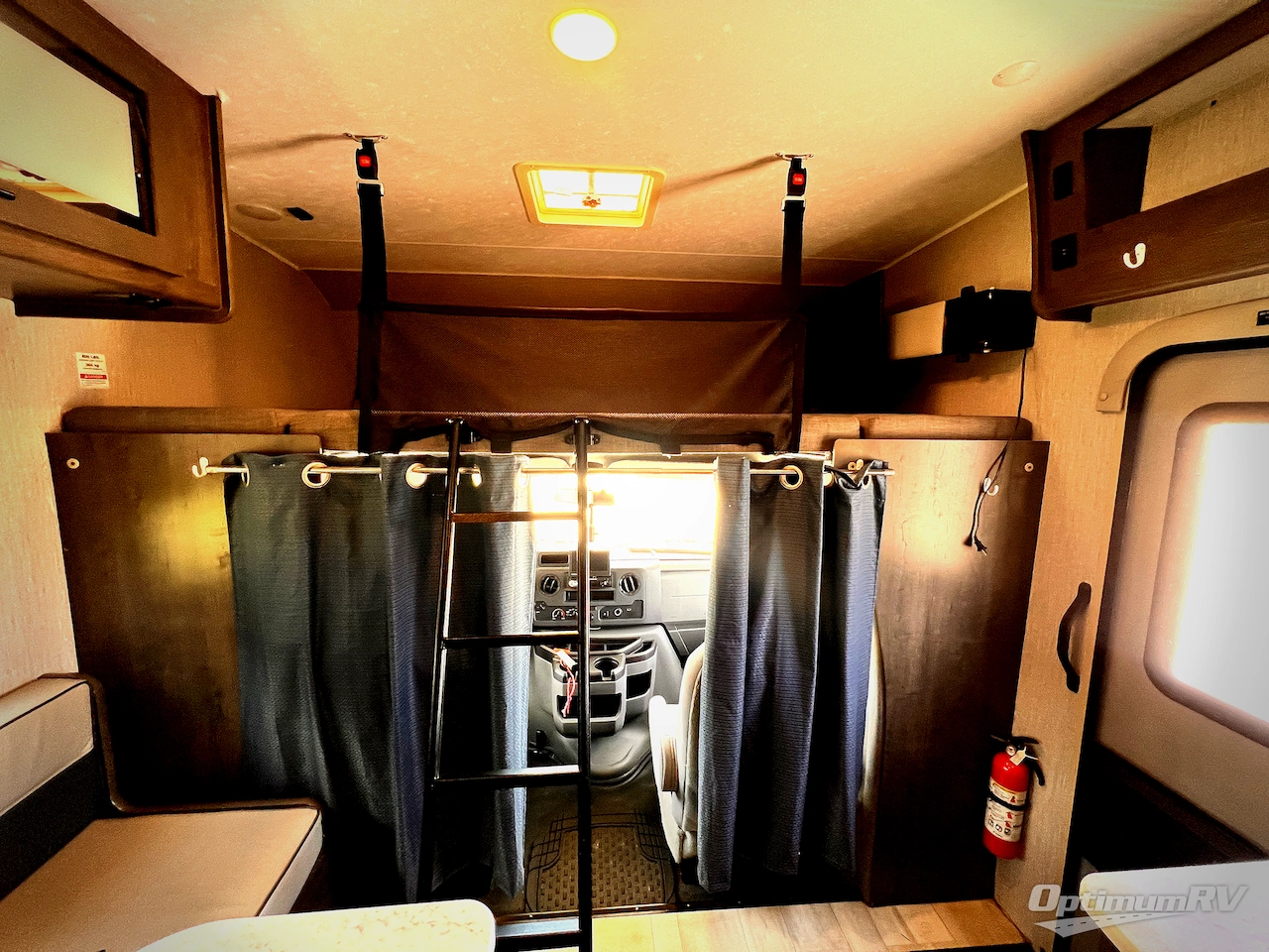 2023 Coachmen Leprechaun 220XG Ford 450 Photo 6