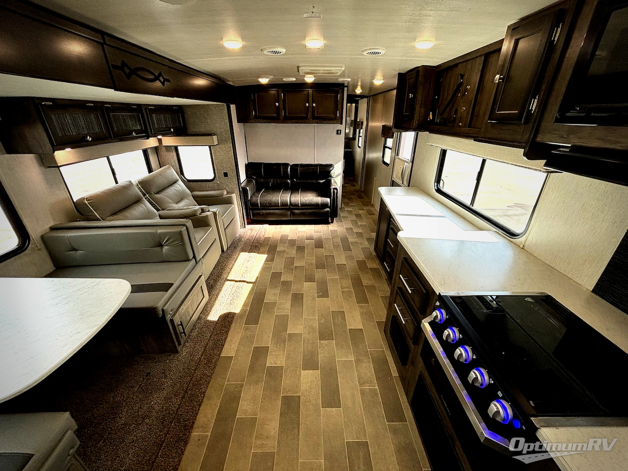 2020 Heartland Mallard 301 Photo 5