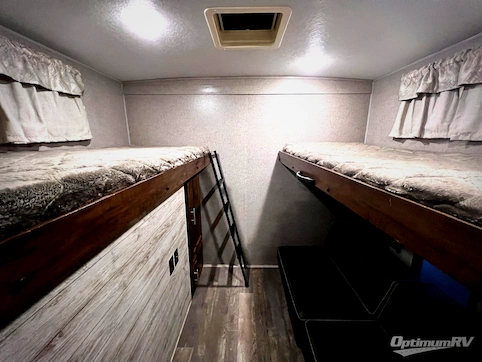 2019 Forest River Flagstaff Super Lite 29BHS RV Photo 3