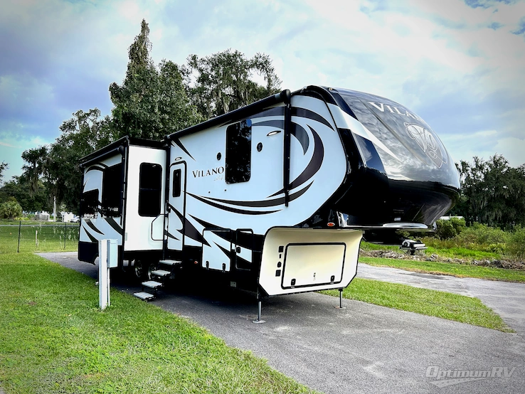 2017 VanLeigh Vilano 325RL RV Photo 1