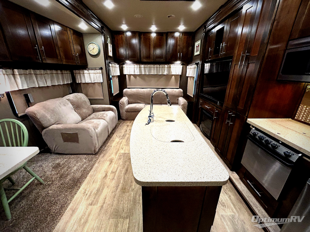 2017 VanLeigh Vilano 325RL Photo 4