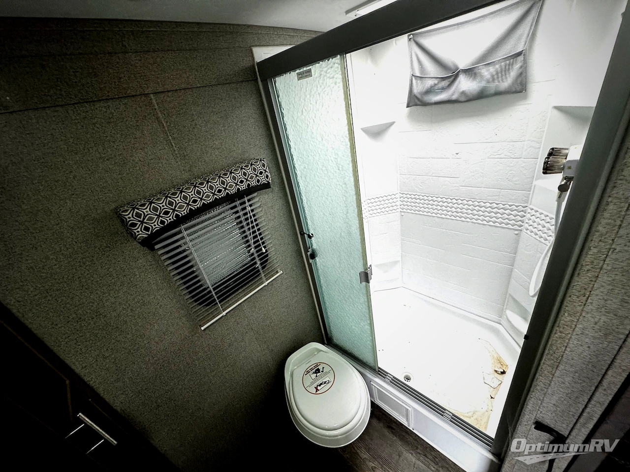 2019 Forest River Flagstaff Micro Lite 25FBLS Photo 12