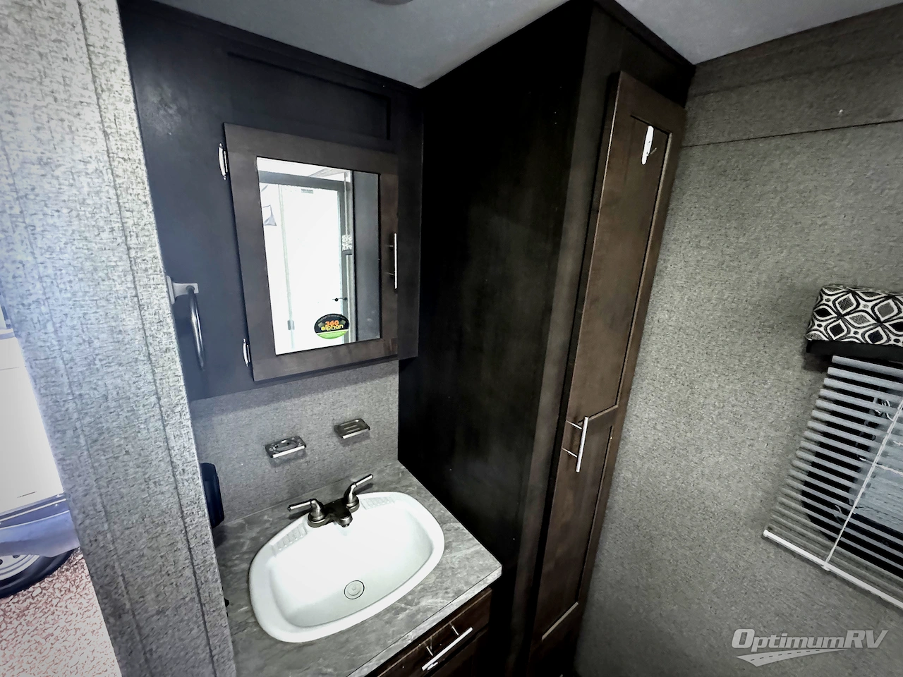 2019 Forest River Flagstaff Micro Lite 25FBLS Photo 13