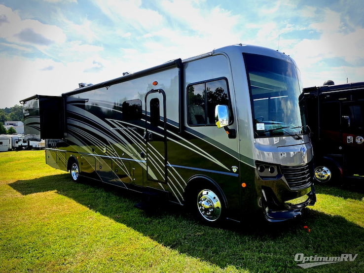2023 Holiday Rambler Invicta 34MB RV Photo 1