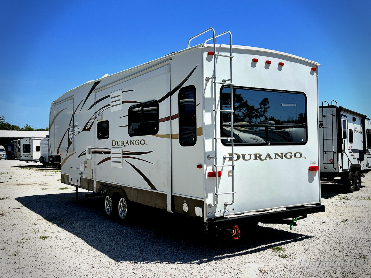 2012 KZ Durango 1500 D295CS Photo 3