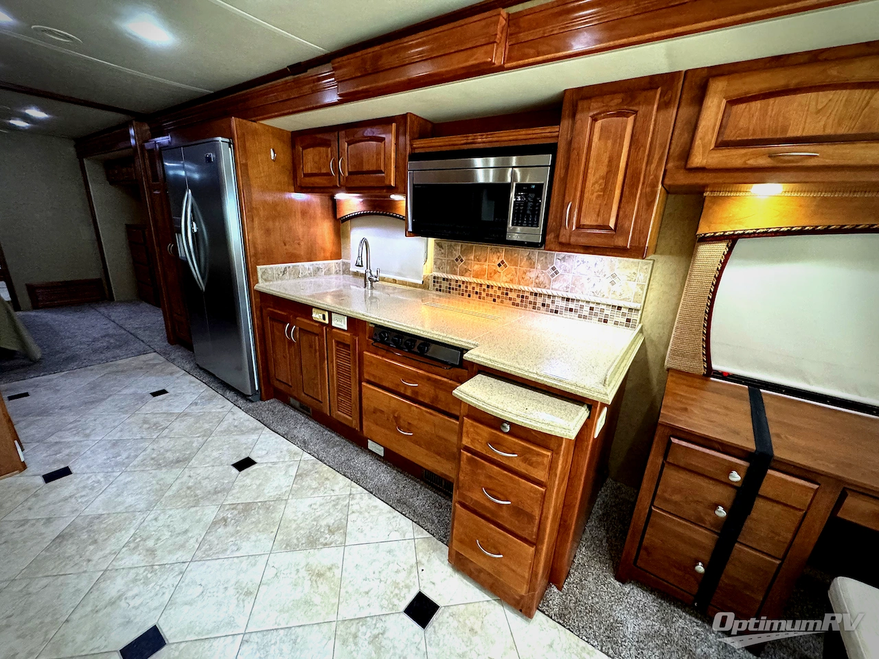 2011 Holiday Rambler Endeavor 43DFT Photo 12