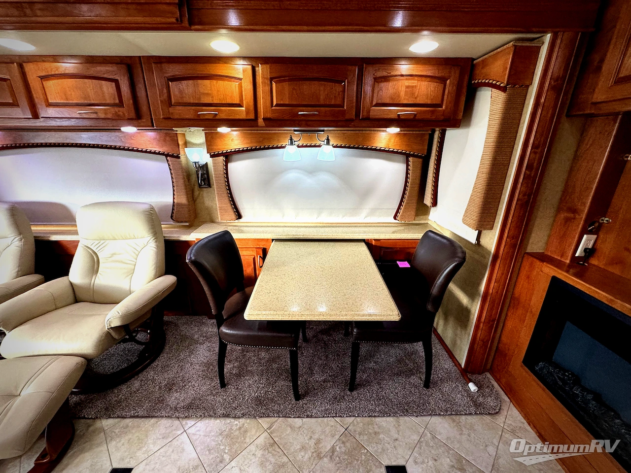 2011 Holiday Rambler Endeavor 43DFT Photo 14