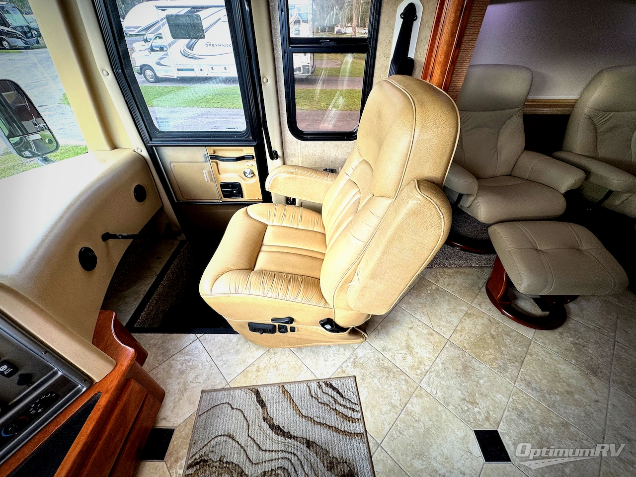 2011 Holiday Rambler Endeavor 43DFT Photo 9