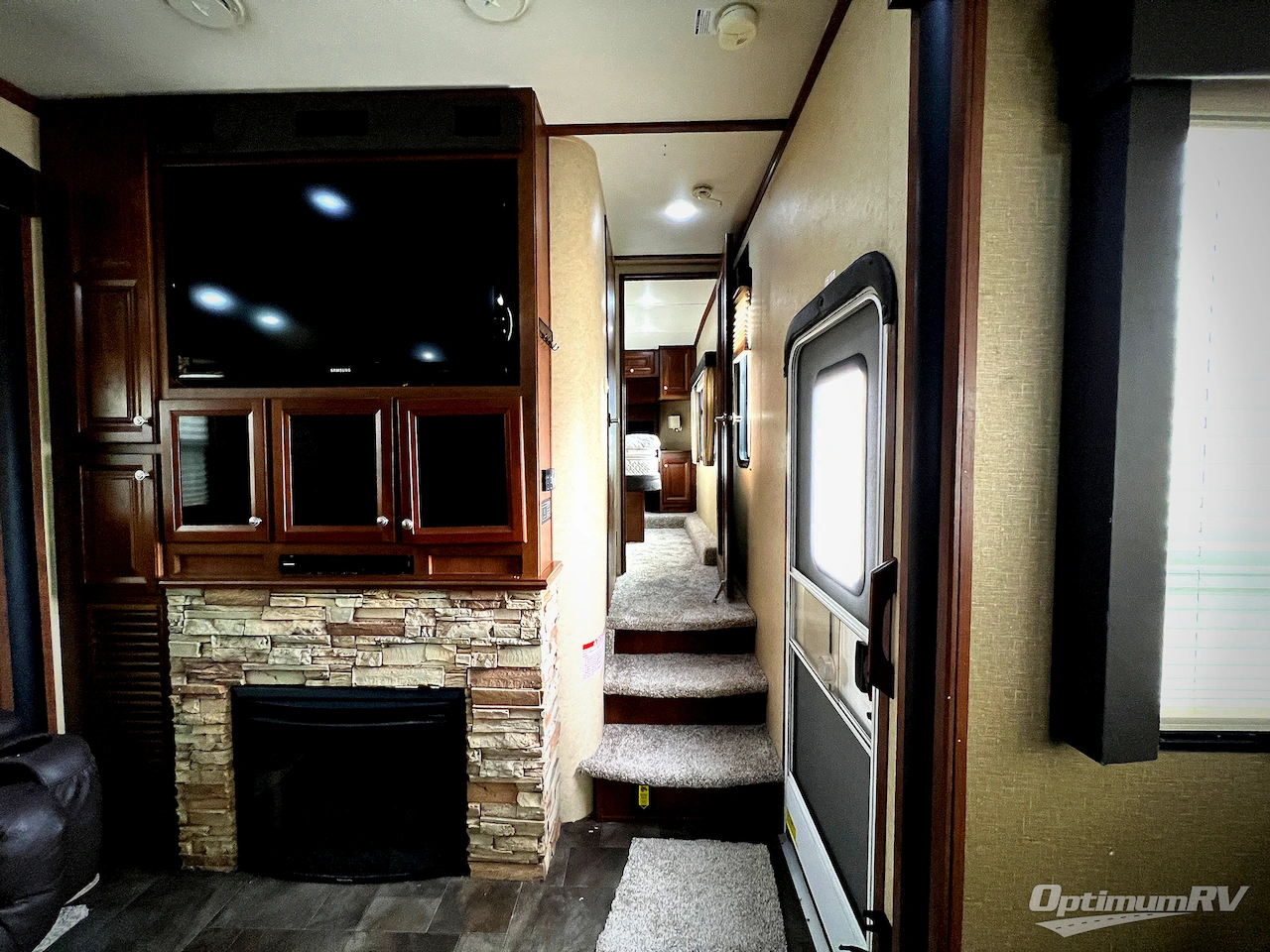 2013 Dutchmen Voltage V3895 Photo 19