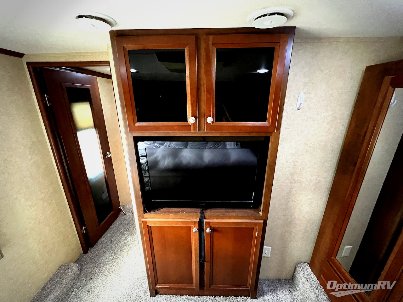 2013 Dutchmen Voltage V3895 Photo 23