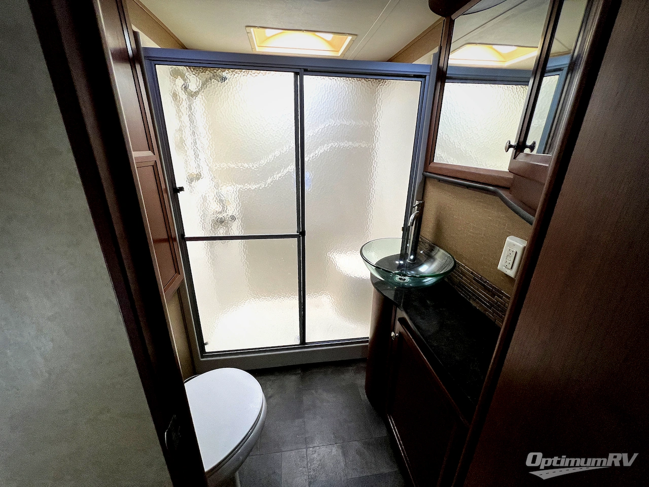 2013 Dutchmen Voltage V3895 Photo 24