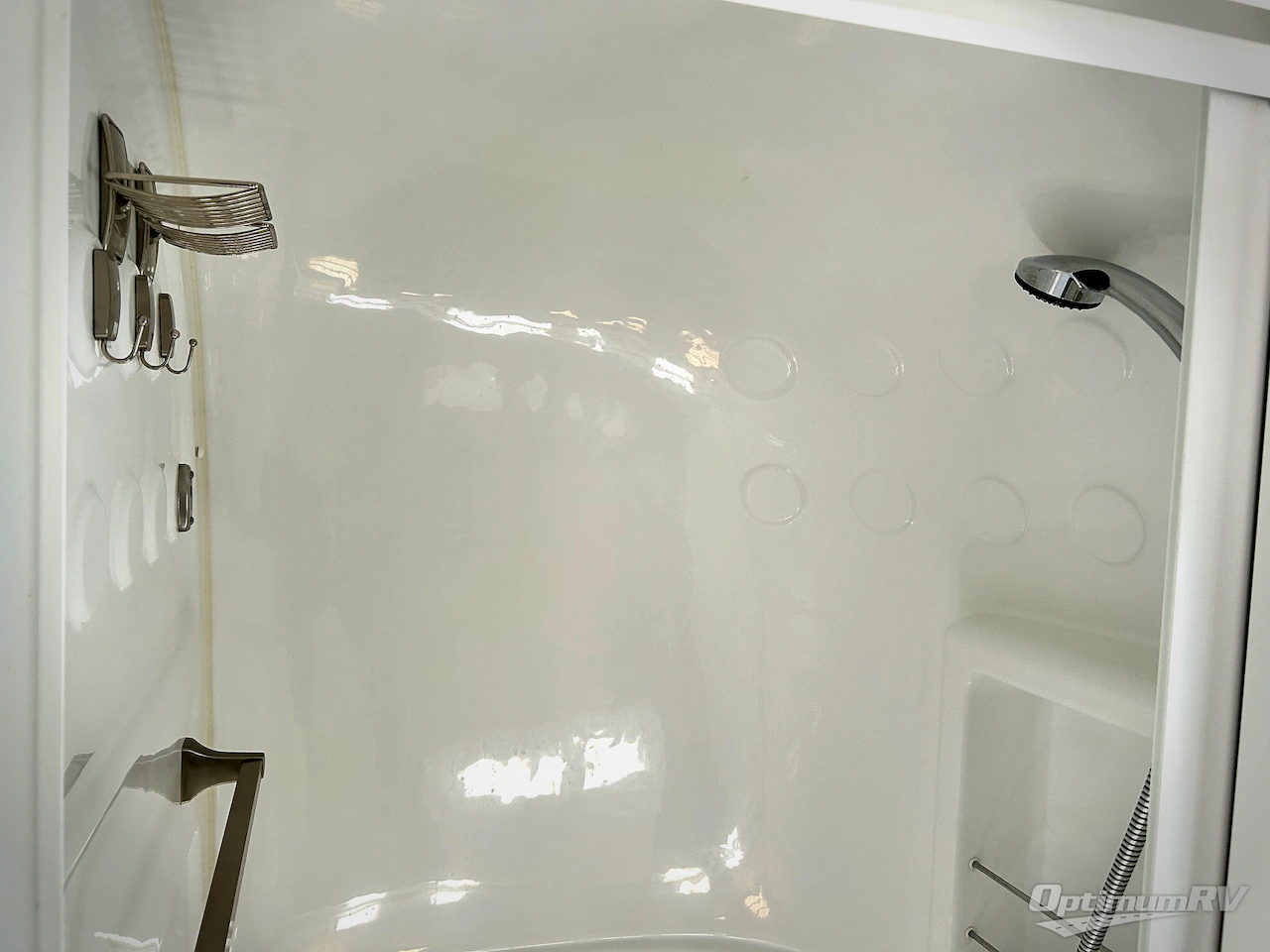 2023 Airstream Flying Cloud 30FB Office Photo 14