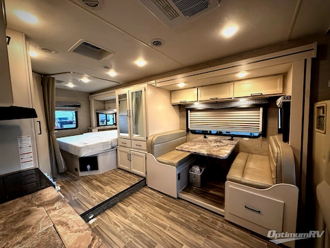 2023 Thor Four Winds 24F RV Photo 2