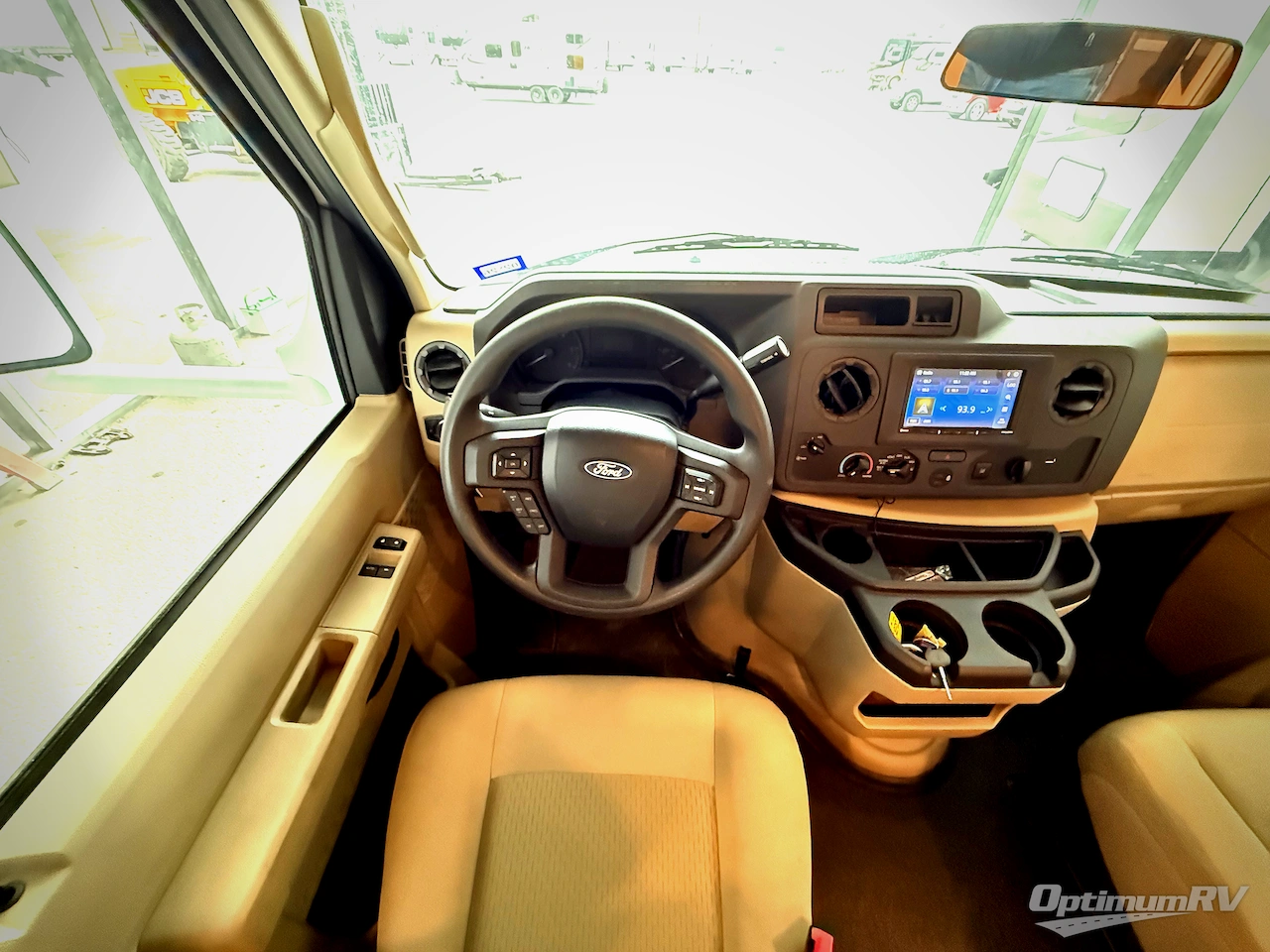 2023 Thor Four Winds 24F Photo 5