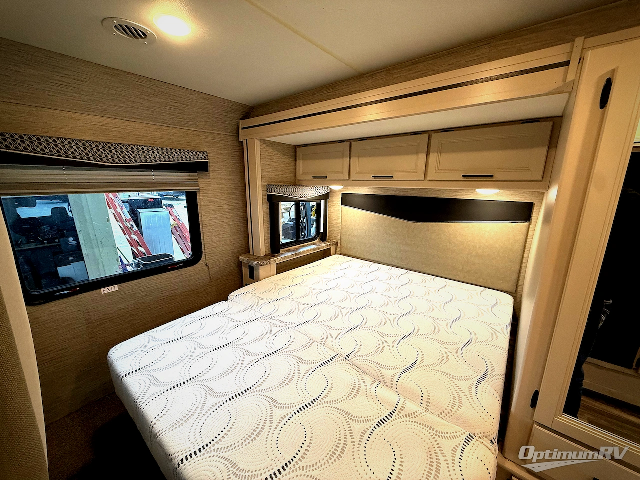 2023 Thor Four Winds 24F Photo 15