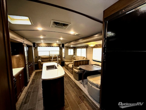 2018 Keystone Premier Ultra Lite 30RIPR RV Photo 2