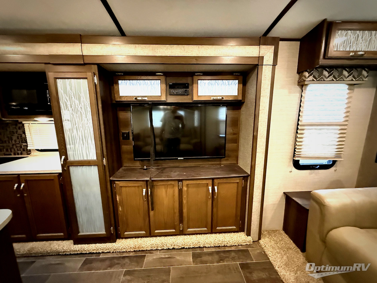 2018 Keystone Premier Ultra Lite 30RIPR Photo 8