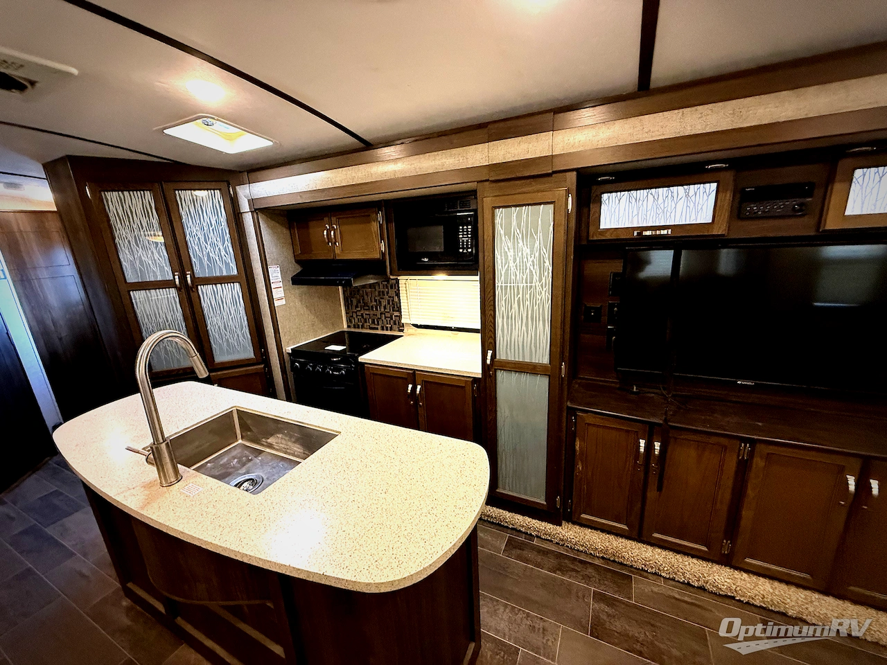 2018 Keystone Premier Ultra Lite 30RIPR Photo 9