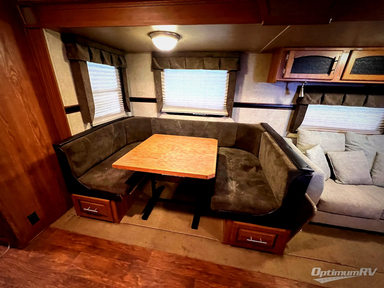 2015 Forest River Rockwood Signature Ultra Lite 8311WS Photo 12