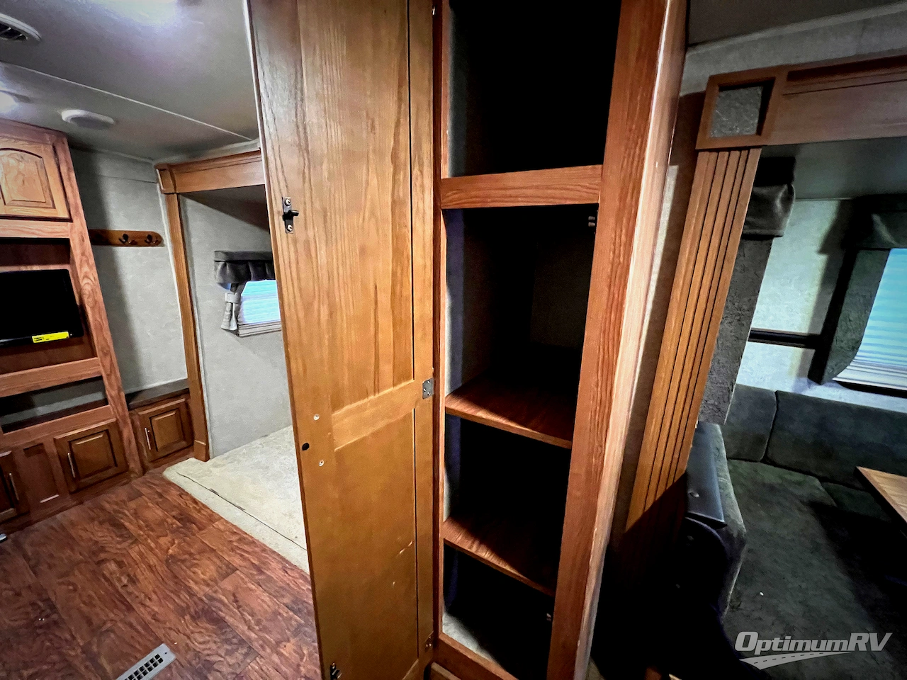 2015 Forest River Rockwood Signature Ultra Lite 8311WS Photo 15